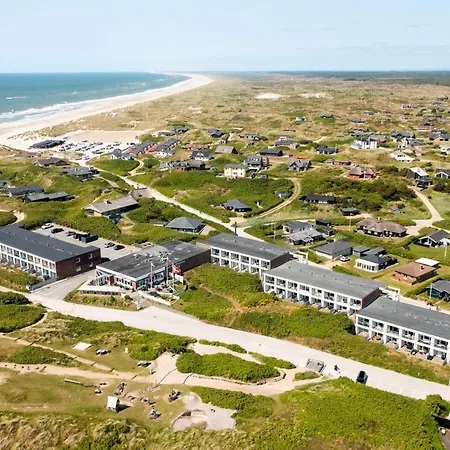 Paen Og Hyggelig Indrettet Sj3202 * Henne Strand